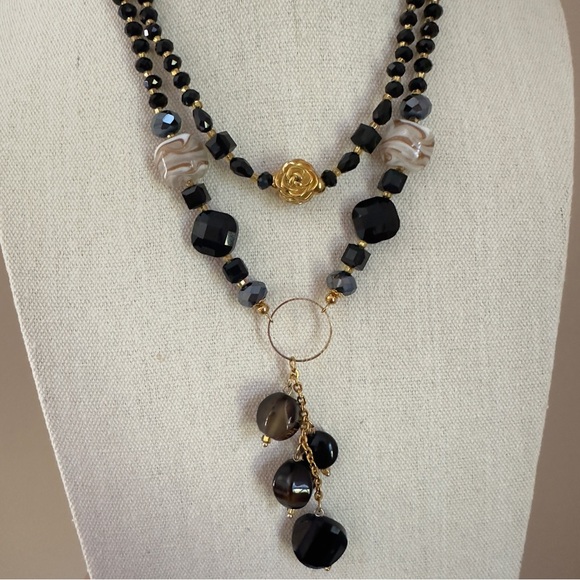 Black Faceted Beads with Golden Flower Statement Necklace - Picture 9 of 9